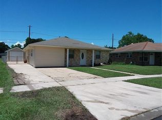 55 W Carolina Dr, Chalmette, LA 70043