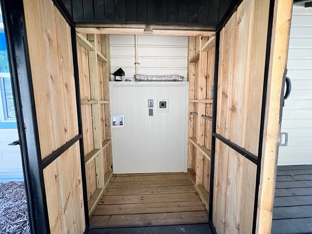 6815 FM 2673 — Photo 9