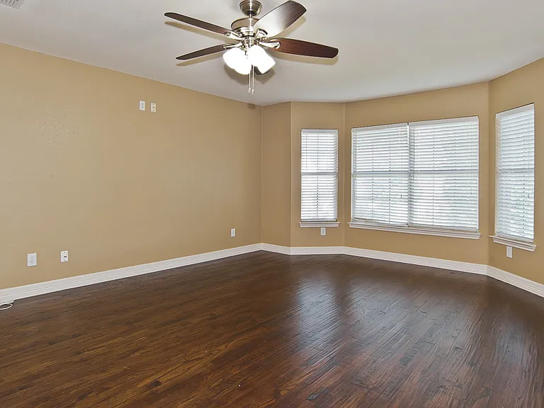 318 Kissimmee Dr — Photo 18