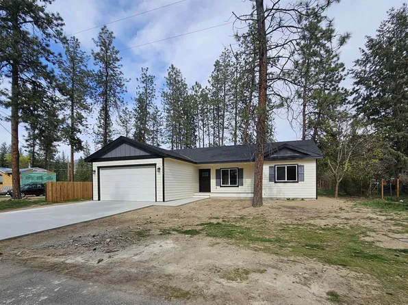 6446 Highway Dr, Nine Mile Falls, WA 99026