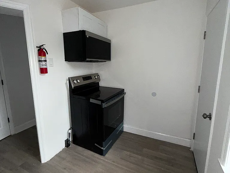 6403 Glenmore Ave #2 — Photo 17