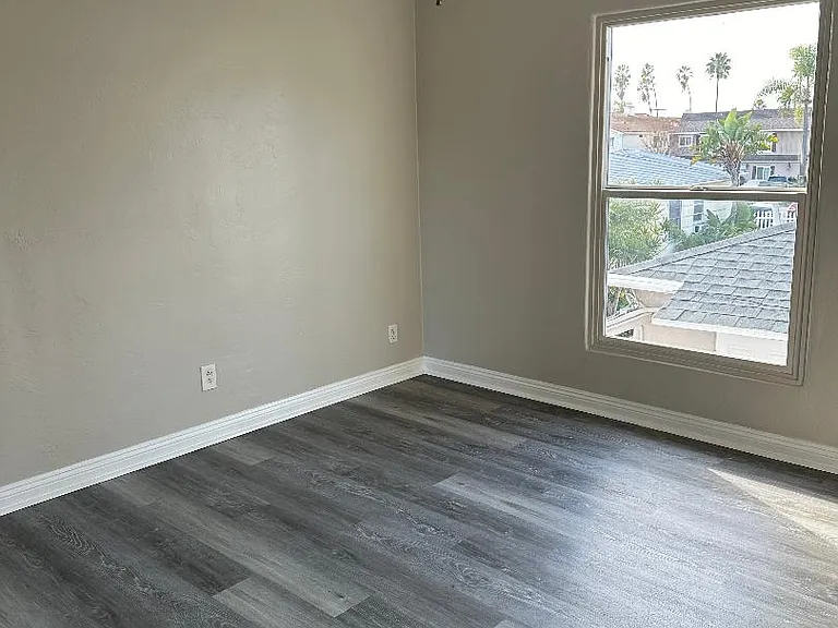 4529 Cleveland Ave #C — Photo 7