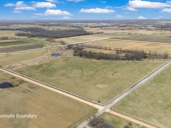 Corner Of E #310 & S-660, Grove, OK 74344