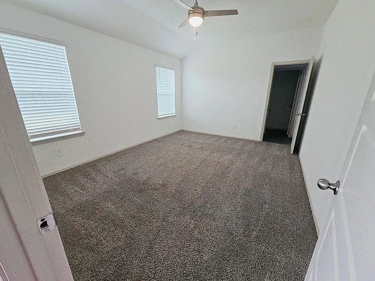 6710 Riplee St — Photo 16