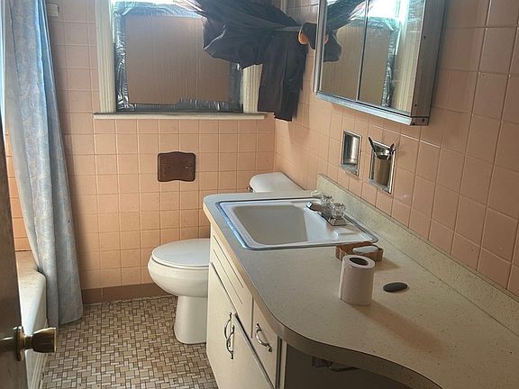 4th image of 14522 S Union Ave