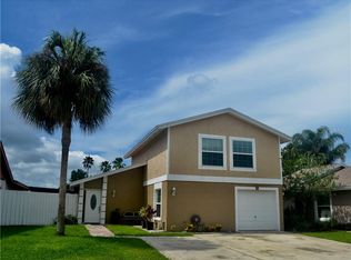 10318 Fernbrook Ln, Tampa, FL 33624