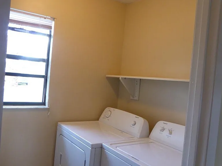 2175 Highland Ave — Photo 10