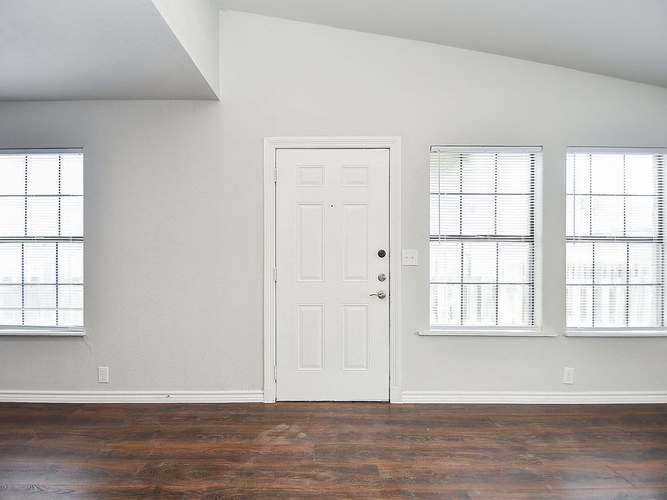 1st image of 9 Becca Ct #7749064CA