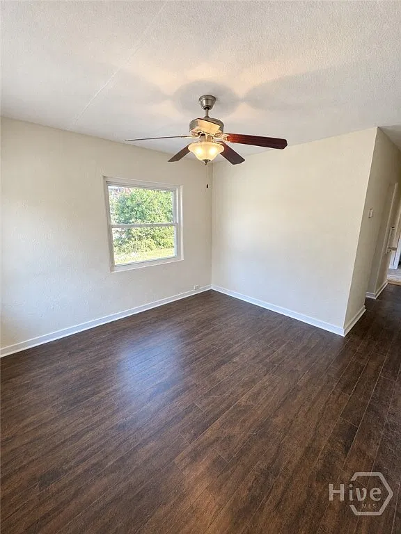 2 bed, 2.0 bath, 800 sqft, $1,550 — Photo 3