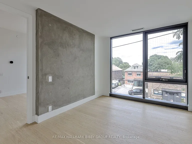 1414 Bayview Ave #204 — Photo 16