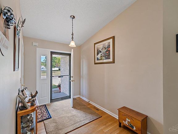 3rd image of 3939 Prescott Ct