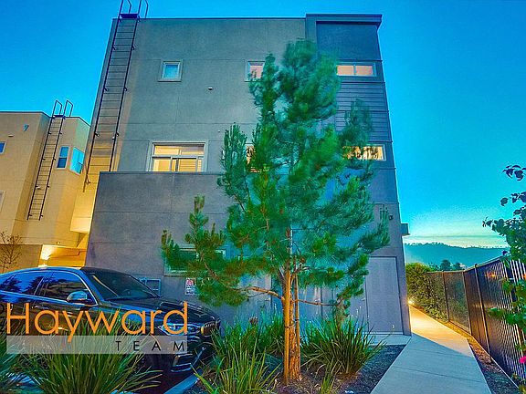 3rd image of 2753 Waverly Dr APT 803