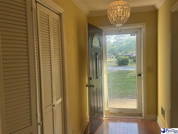 2nd image of 446 S Thomas Rd