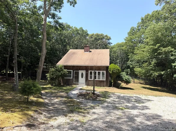 7 Albertines, East Hampton, NY 11937