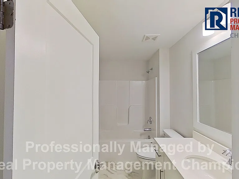 The Pinnacle Townhomes — Photo 16