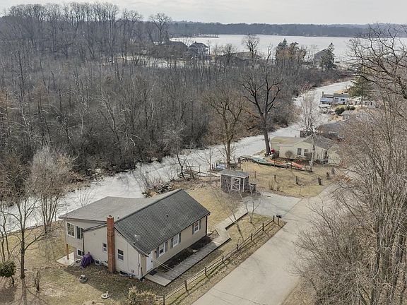 2nd image of W1271 Beach ROAD