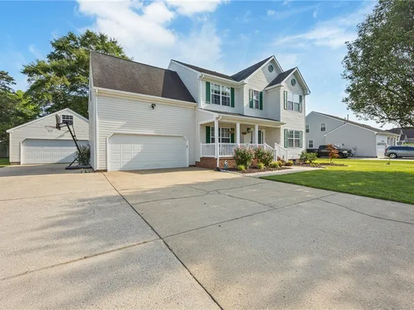 3003 Driver Station Way W, Suffolk, VA 23435