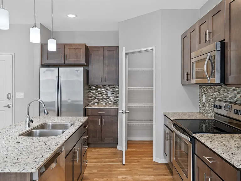 2. Aspen Lofts C- Kitchen_reverse 2. Aspen Lofts C- Kitchen_reverse