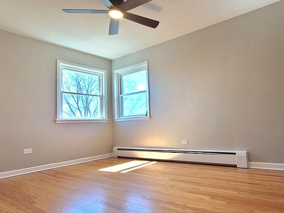 5th image of 3401 N Plainfield Ave #2S