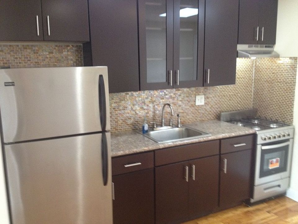 1st image of 1368 Pacific St APT 2