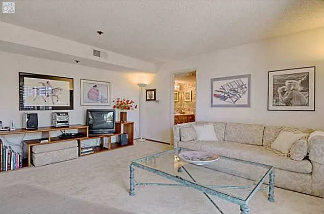 1829-31 Thomas Ave #2B — Photo 15