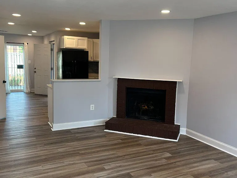 2435 18th St NE #2435 — Photo 9