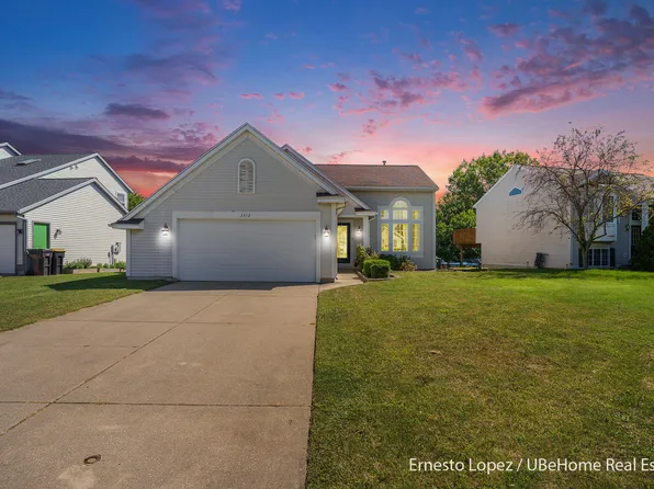 3312 Crystal Valley Ct, Holland, MI 49424