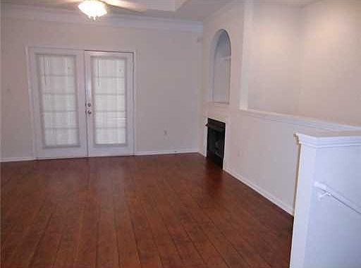 3rd image of 2252 Beach Dr