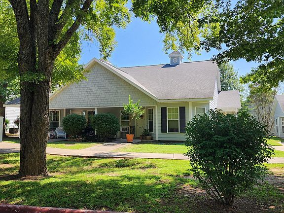 4th image of 510 E Whitefish Bay Pl #290