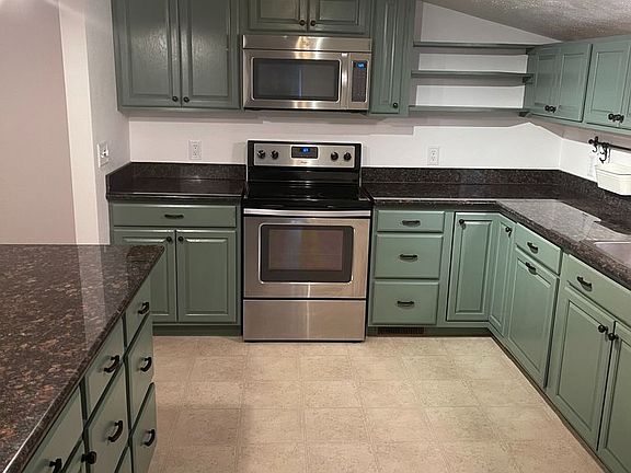 4th image of 3817 W Heroy Ave