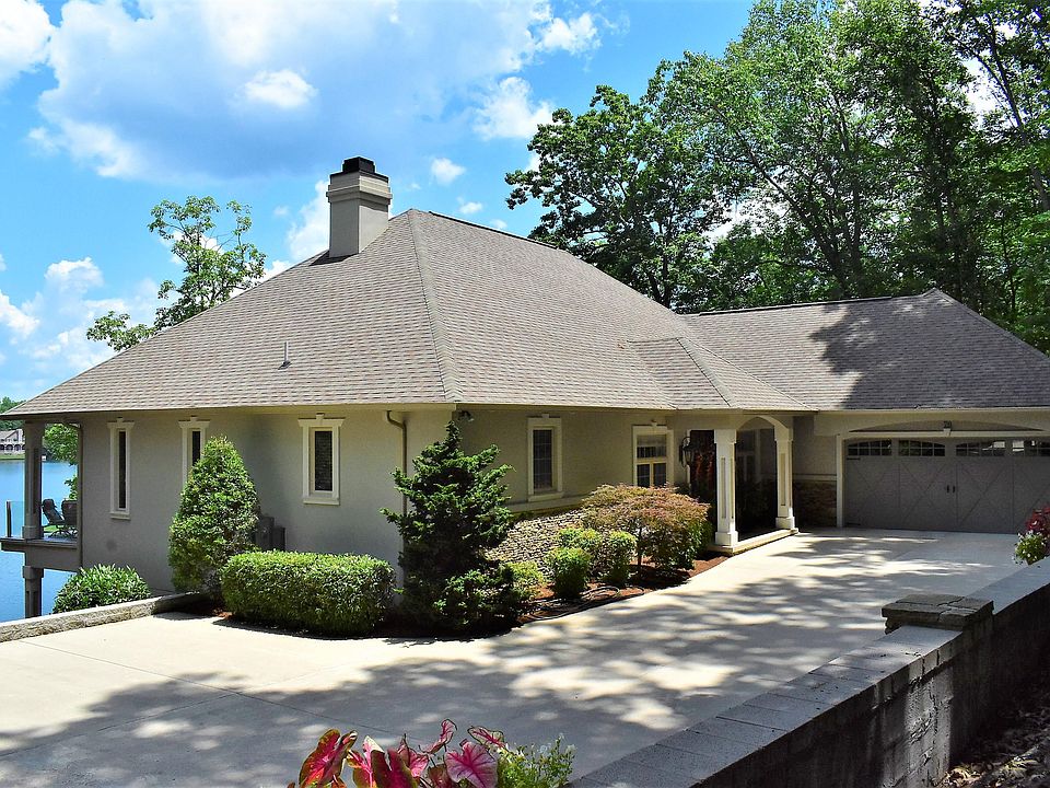 1st image of 70 Chelteham Ln