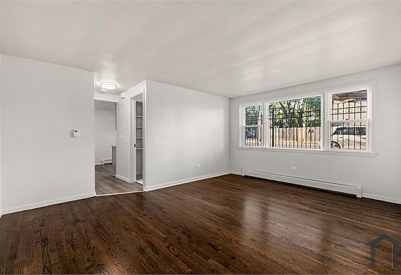 5th image of 3119 W Wabansia Ave Unit 1
