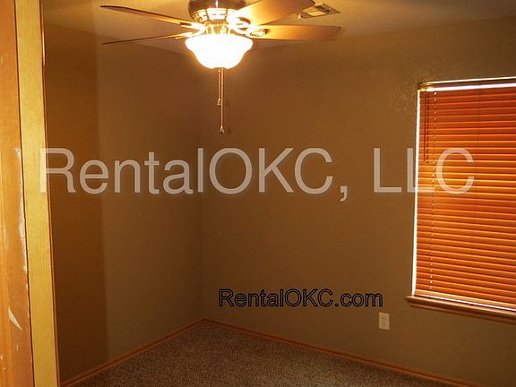 3rd image of 10116 Glascow Dr