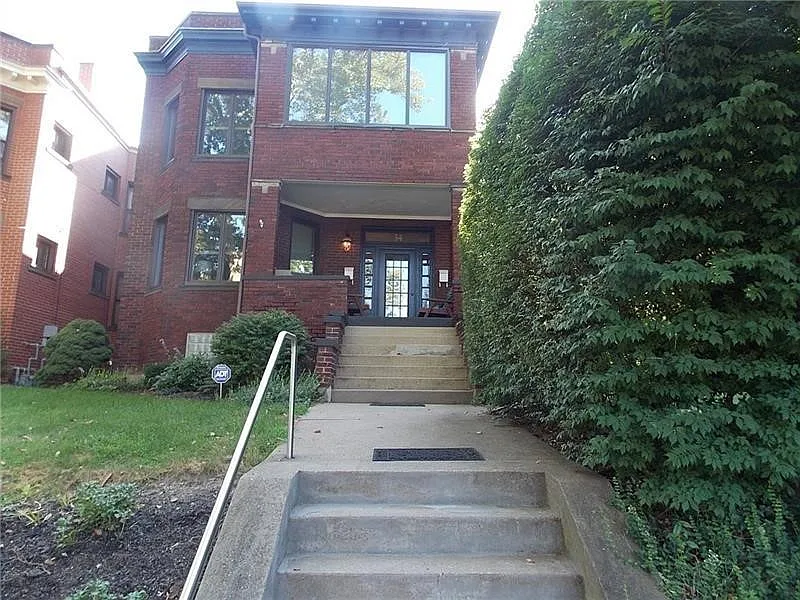 34 N Meadowcroft Ave #2