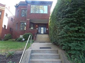 34 N Meadowcroft Ave, Pittsburgh, PA