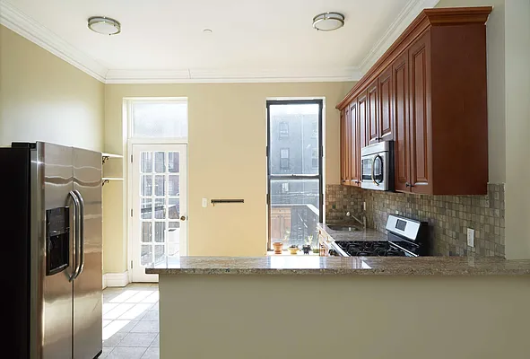 Rented by Compass | media 35