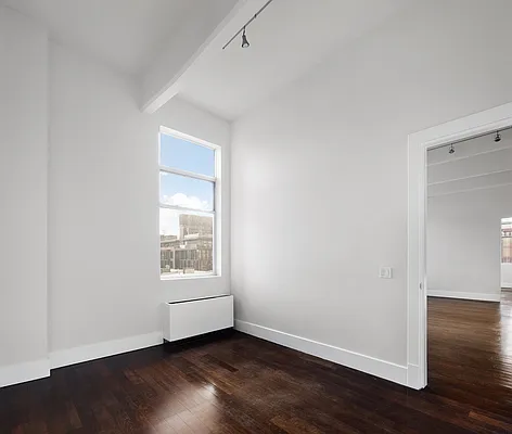 Sold by Compass | media 20
