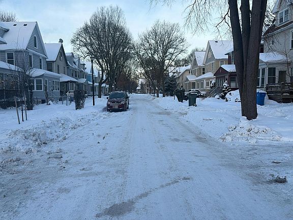 4th image of 265 Melville St