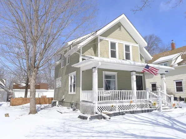 509 3rd Ave, Charles City, IA 50616