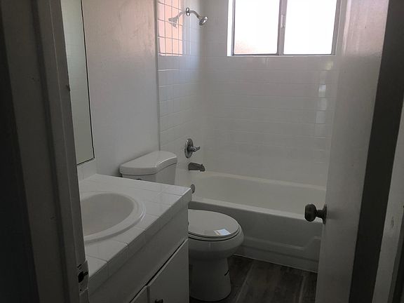 4th image of 301 Magnolia Ave APT 3