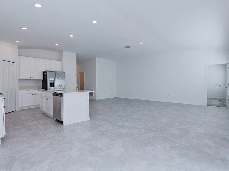 602 Bell Prairie Cir — Photo 9