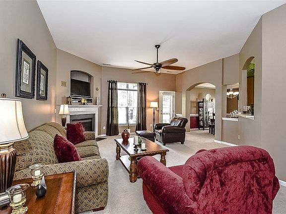 5th image of 10522 Tintinhull Dr