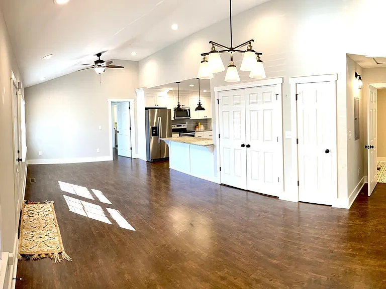 1621 Gilston Ct — Photo 4