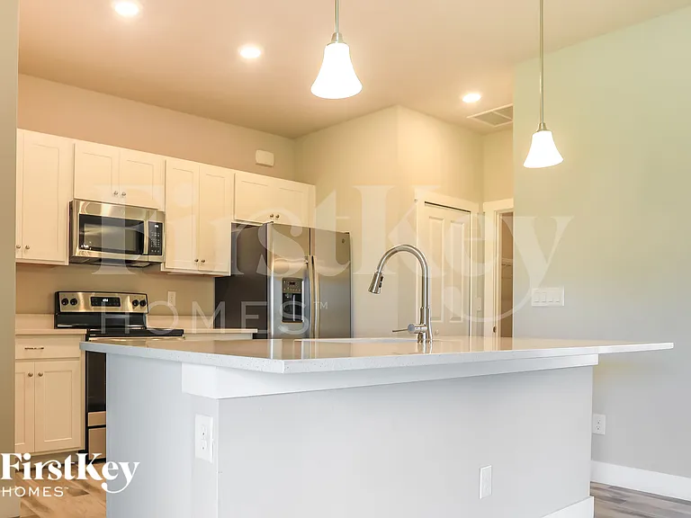5139 Cromey Rd — Photo 6