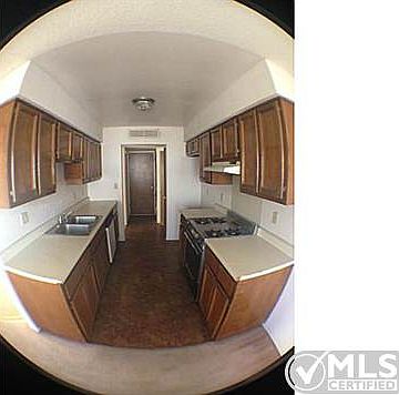 2nd image of 1523 Vanderbilt Dr