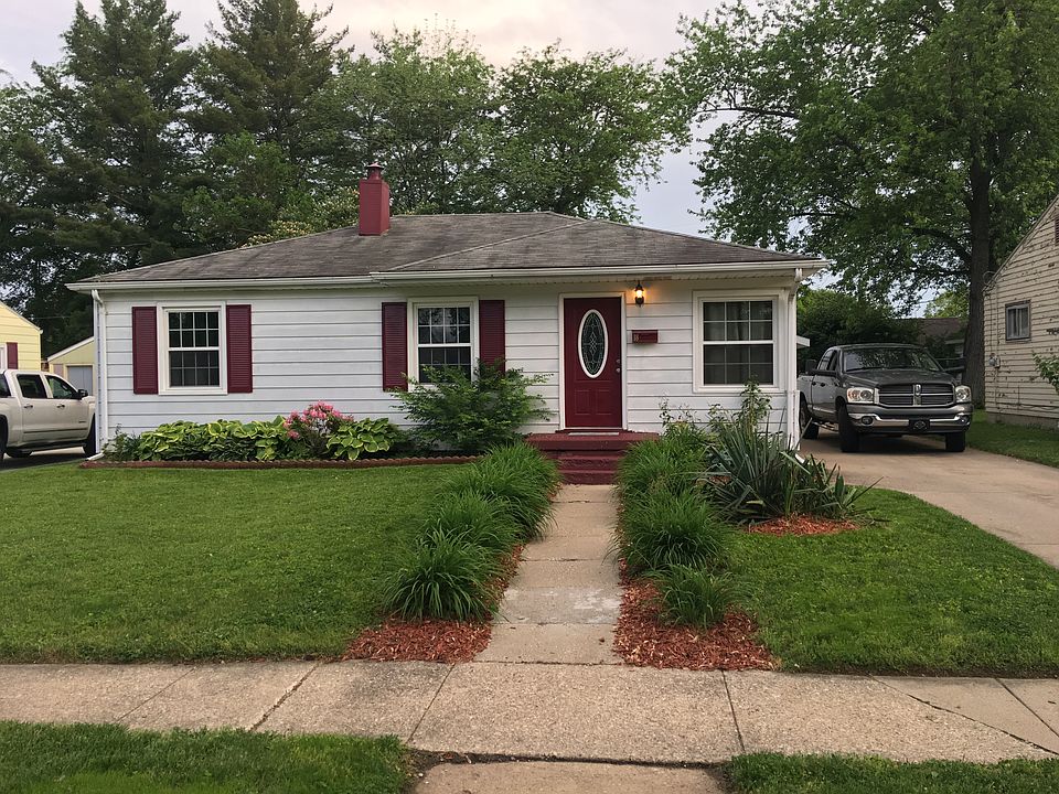 1st image of 18 Vernon Ln