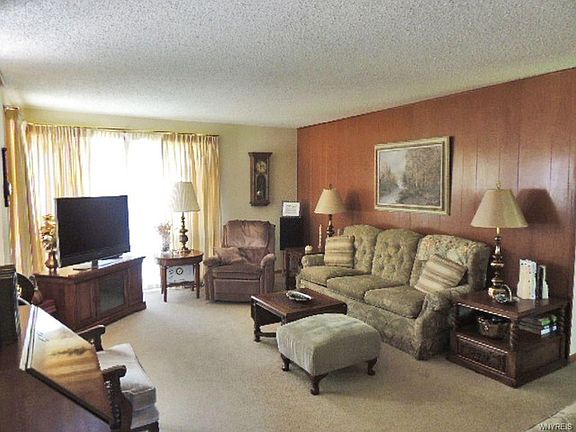 5th image of 446 Lynbrook Ave