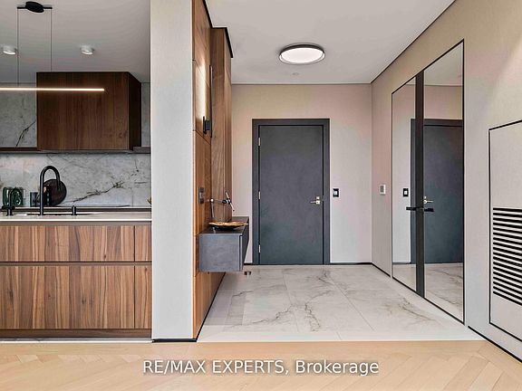 4th image of 1700 Avenue Rd #702