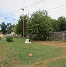 2nd image of 227 W Delaware St