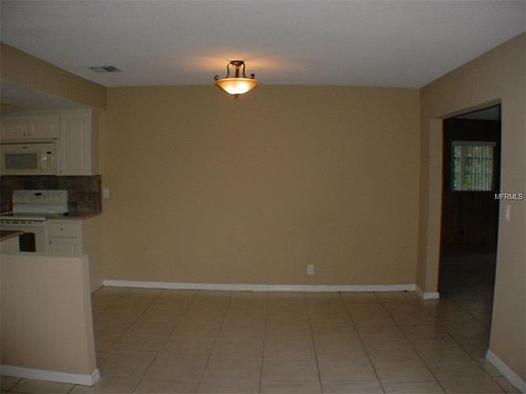 5th image of 2009 Diamond Dr
